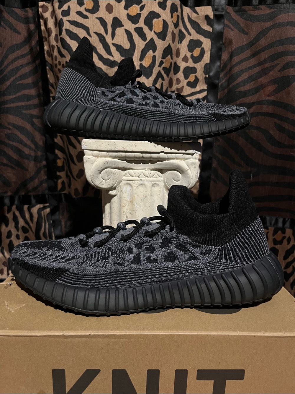 Adidas Yeezy 350 CMPCT Excellent Sz 10 wBox
